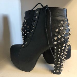 Platform spiked heels